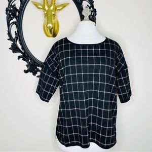 Sanctuary Black Short Sleeve Top with a White Square Print